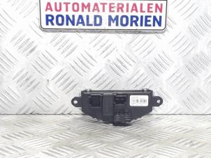 Gebruikte Kachel Weerstand Volkswagen Tiguan (AD1) 2.0 TDI 16V 4Motion Prijs € 15,00 Margeregeling aangeboden door Automaterialen Ronald Morien B.V.