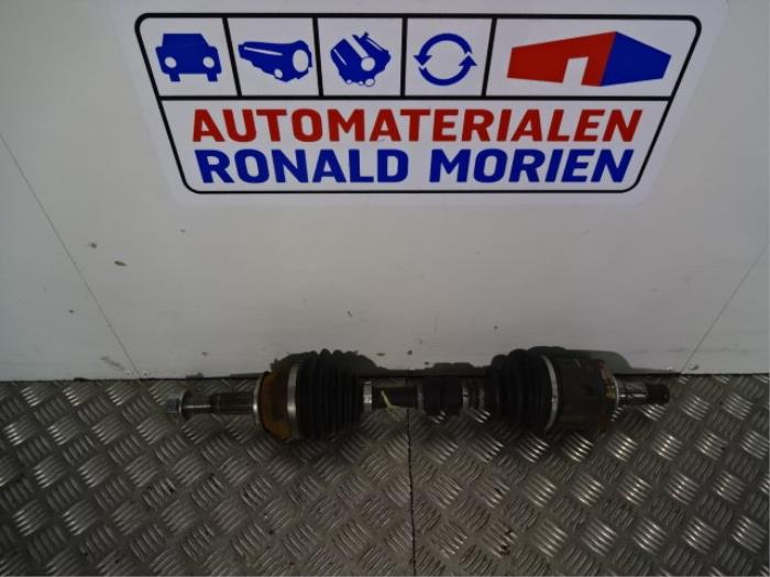 Gebruikte Steekas links-voor Nissan X-Trail (T32) 2.0 dCi All Mode Prijs € 149,00 Margeregeling aangeboden door Automaterialen Ronald Morien B.V.
