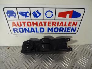Gebruikte Schakelblok ruiten Ford Focus Prijs € 20,00 Margeregeling aangeboden door Automaterialen Ronald Morien B.V.