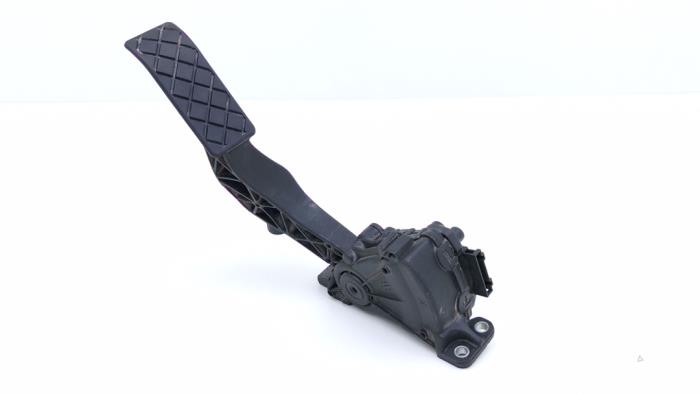 Gebruikte Gaspedaalpositie Sensor Volkswagen Transporter T5 2.5 TDi PF Prijs € 9,95 Margeregeling aangeboden door Automaterialen Ronald Morien B.V.