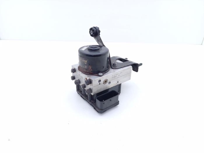 Gebruikte ABS Pomp BMW 3 serie Touring (E46/3) 330d 24V Prijs € 29,00 Margeregeling aangeboden door Automaterialen Ronald Morien B.V.