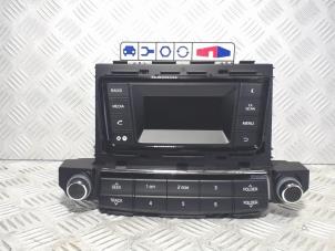 Gebruikte Radio Hyundai Tucson (TL) 1.6 GDi 16V 2WD Prijs € 150,00 Margeregeling aangeboden door Automaterialen Ronald Morien B.V.