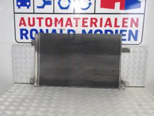 Gebruikte Airco Condensor Volkswagen Transporter T6 2.0 TDI DRF Prijs € 75,00 Margeregeling aangeboden door Automaterialen Ronald Morien B.V.