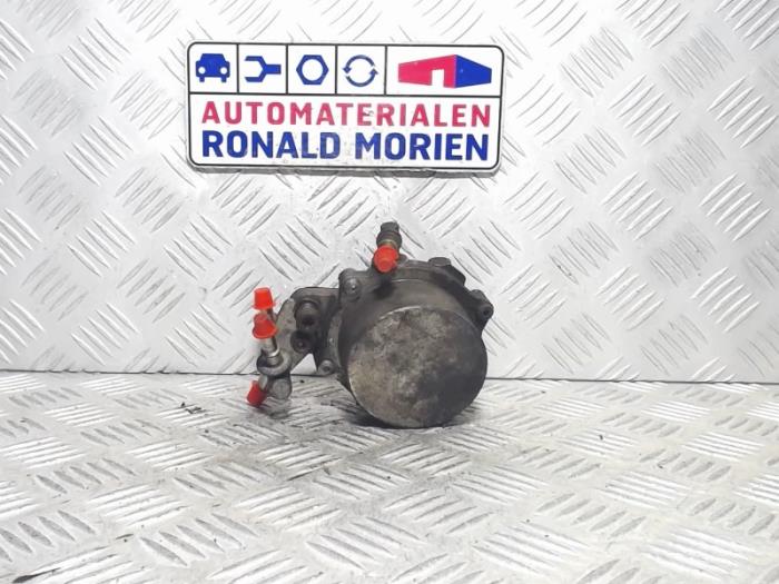 Gebruikte Vacuumpomp Rembekrachtiging Fiat Doblo Cargo (223) 1.3 D 16V Multijet Prijs € 65,00 Margeregeling aangeboden door Automaterialen Ronald Morien B.V.