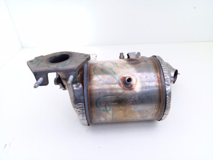 Gebruikte Roetfilter Nissan Qashqai (J11) 1.6 dCi Prijs € 1.203,95 Inclusief btw aangeboden door Automaterialen Ronald Morien B.V.