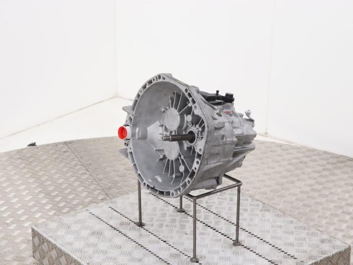 Versnellingsbak van een Opel Vivaro 2012