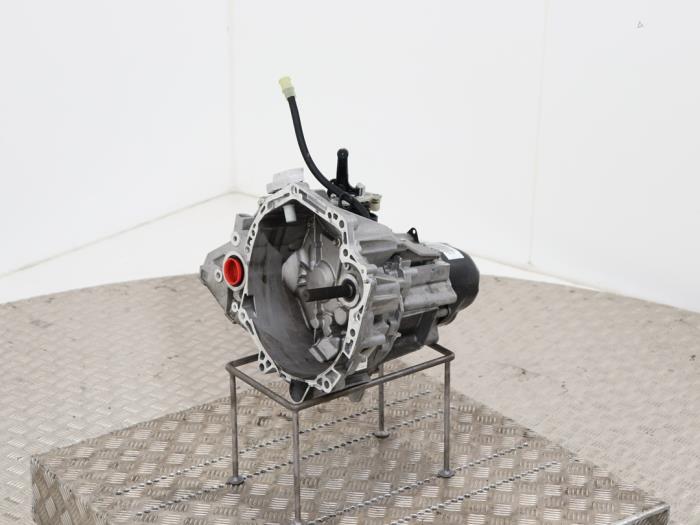 Gebruikte Versnellingsbak Dacia Sandero II 1.0 Sce 12V Prijs € 600,00 Margeregeling aangeboden door Automaterialen Ronald Morien B.V.