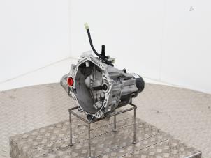 Gebruikte Versnellingsbak Dacia Sandero II 1.0 Sce 12V Prijs € 600,00 Margeregeling aangeboden door Automaterialen Ronald Morien B.V.