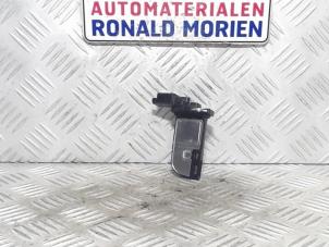 Gebruikte Luchtmassameter Opel Crossland/Crossland X 1.6 CDTi 120 Prijs € 24,00 Margeregeling aangeboden door Automaterialen Ronald Morien B.V.