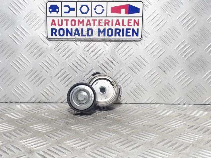 Gebruikte Spanner multiriem Opel Crossland (X) 1.2 Turbo 12V Prijs € 15,00 Margeregeling aangeboden door Automaterialen Ronald Morien B.V.