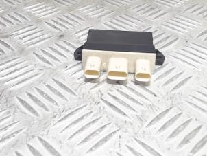 Gebruikte PDC Module Landrover Range Rover Evoque (LVJ/LVS) 2.2 SD4 16V Prijs € 65,00 Margeregeling aangeboden door Automaterialen Ronald Morien B.V.