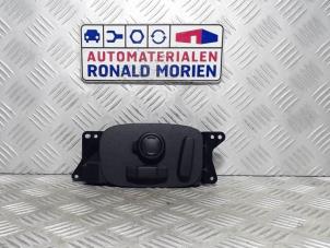 Gebruikte Stoelverstellings Schakelaar Landrover Range Rover Evoque (LVJ/LVS) 2.2 SD4 16V Prijs € 49,00 Margeregeling aangeboden door Automaterialen Ronald Morien B.V.