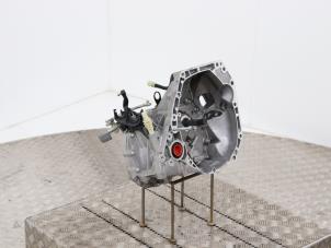 Gebruikte Versnellingsbak Dacia Duster (HS) 1.6 SCe 115 16V Prijs € 850,00 Margeregeling aangeboden door Automaterialen Ronald Morien B.V.