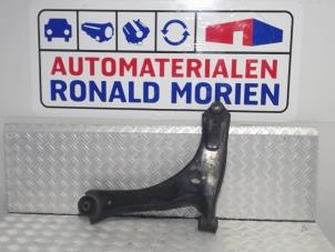 Gebruikte Draagarm links-voor Ford Transit Prijs € 49,00 Margeregeling aangeboden door Automaterialen Ronald Morien B.V.