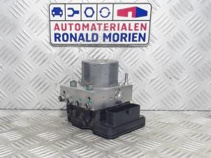 Gebruikte ABS Pomp Dacia Duster (HS) 1.6 SCe 115 16V Prijs € 250,00 Margeregeling aangeboden door Automaterialen Ronald Morien B.V.