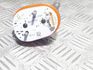 Gebruikte LED lamp Opel Grandland (X) 1.2 Turbo 12V Prijs € 39,00 Margeregeling aangeboden door Automaterialen Ronald Morien B.V.