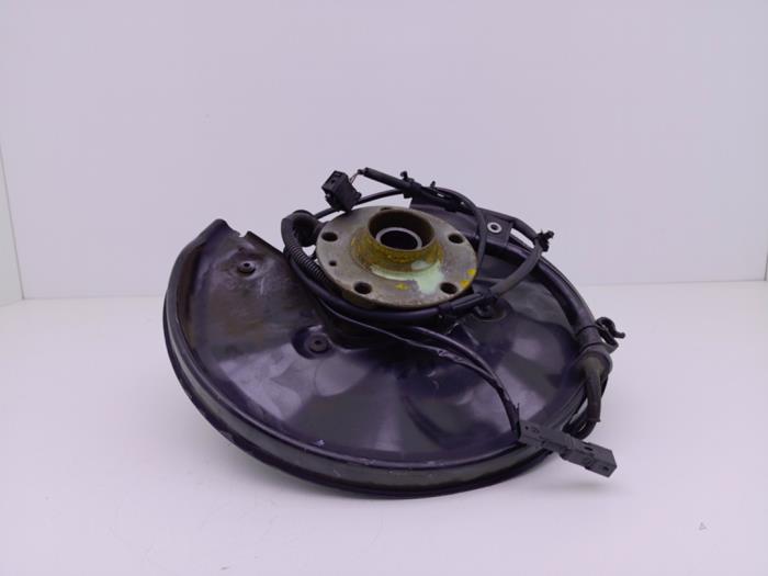 Gebruikte Fusee links-achter Audi RS 4 (B7) RS4 4.2 V8 40V Prijs € 75,00 Margeregeling aangeboden door Automaterialen Ronald Morien B.V.