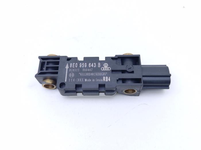 Gebruikte Airbag Sensor Audi RS 4 (B7) RS4 4.2 V8 40V Prijs € 10,00 Margeregeling aangeboden door Automaterialen Ronald Morien B.V.