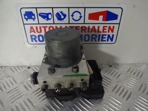 Gebruikte ABS Pomp Renault Kangoo Express (FW) 1.5 dCi 75 FAP Prijs € 175,00 Margeregeling aangeboden door Automaterialen Ronald Morien B.V.