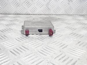 Gebruikte Antenne Versterker Audi RS 4 (B7) RS4 4.2 V8 40V Prijs € 35,00 Margeregeling aangeboden door Automaterialen Ronald Morien B.V.