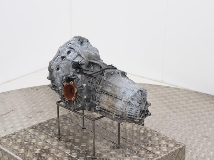 Gebruikte Versnellingsbak Audi A4 Avant (B6) 2.0 20V Prijs € 350,00 Margeregeling aangeboden door Automaterialen Ronald Morien B.V.