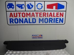 Gebruikte Dekzeil Bagageruimte Volkswagen Passat Variant (3C5) 1.4 TSI 16V Prijs € 45,00 Margeregeling aangeboden door Automaterialen Ronald Morien B.V.