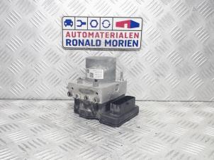 Gebruikte ABS Pomp Opel Crossland (X) 1.2 Turbo 12V Prijs € 195,00 Margeregeling aangeboden door Automaterialen Ronald Morien B.V.