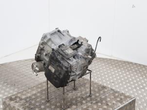 Gebruikte Automaatbak Volvo V40 Cross Country (MZ) 2.0 D2 16V Prijs € 2.000,00 Margeregeling aangeboden door Automaterialen Ronald Morien B.V.