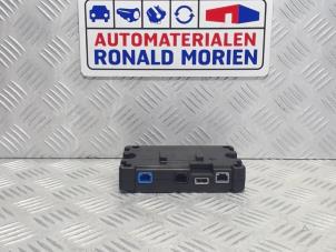 Gebruikte Radio module Renault Trafic New (FL) 2.0 dCi 16V 115 Prijs € 35,00 Margeregeling aangeboden door Automaterialen Ronald Morien B.V.