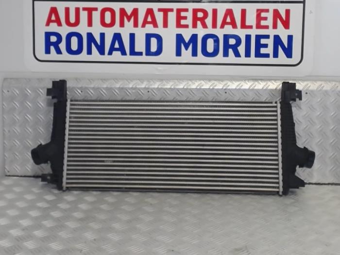 Gebruikte Intercooler Opel Astra J (PC6/PD6/PE6/PF6) 1.6 Turbo 16V Prijs € 89,00 Margeregeling aangeboden door Automaterialen Ronald Morien B.V.