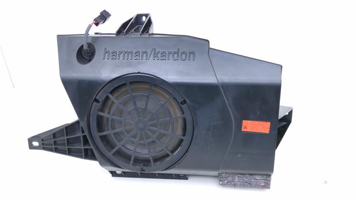 Gebruikte Subwoofer Mercedes E 4-matic (W211) 2.6 E-240 V6 18V Prijs € 59,00 Margeregeling aangeboden door Automaterialen Ronald Morien B.V.
