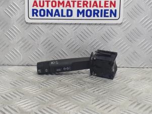 Gebruikte Richtingaanwijzer Schakelaar Opel Karl 1.0 12V Prijs € 19,00 Margeregeling aangeboden door Automaterialen Ronald Morien B.V.