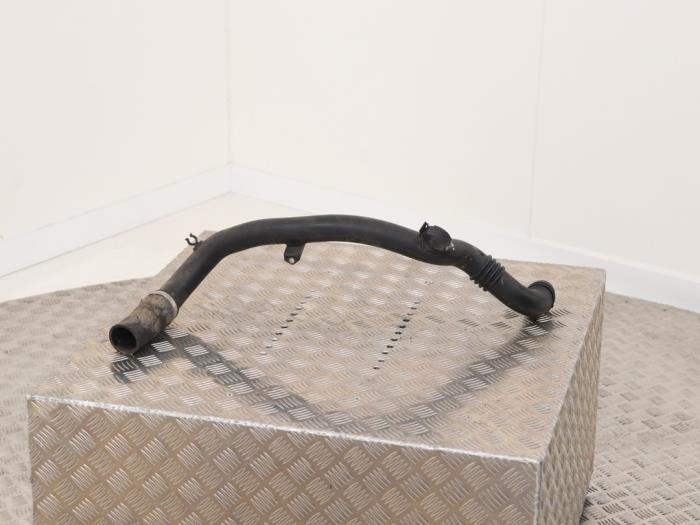 Gebruikte Intercooler Buis Opel Corsa E 1.0 SIDI Turbo 12V Prijs € 25,00 Margeregeling aangeboden door Automaterialen Ronald Morien B.V.