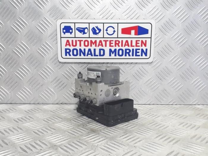 Gebruikte ABS Pomp Skoda Octavia Combi (5EAC) 1.6 TDI Greenline 16V Prijs € 175,00 Margeregeling aangeboden door Automaterialen Ronald Morien B.V.