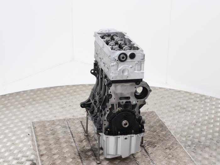 Motor van een Volkswagen Transporter T6 2.0 TDI 150 4Motion 2022