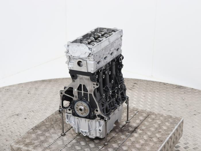 Motor van een Volkswagen Transporter T6 2.0 TDI 150 4Motion 2022