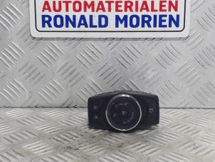 Gebruikte Schakelaar Licht Ford Ka+ 1.2 Prijs € 25,00 Margeregeling aangeboden door Automaterialen Ronald Morien B.V.