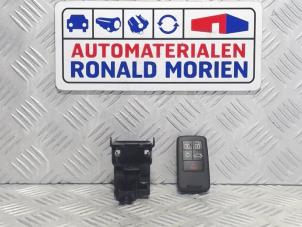 Gebruikte Wegrijbeveiligings module Volvo V40 (MV) 1.5 T2 16V Geartronic Prijs € 25,00 Margeregeling aangeboden door Automaterialen Ronald Morien B.V.