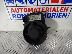 Gebruikte Alarm sirene Opel Frontera (6B) 2.2i 16V Prijs € 55,00 Margeregeling aangeboden door Automaterialen Ronald Morien B.V.