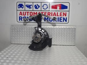Gebruikte Asschenkel rechts-voor Volkswagen Phaeton (3D) 3.2 V6 30V Prijs € 95,00 Margeregeling aangeboden door Automaterialen Ronald Morien B.V.