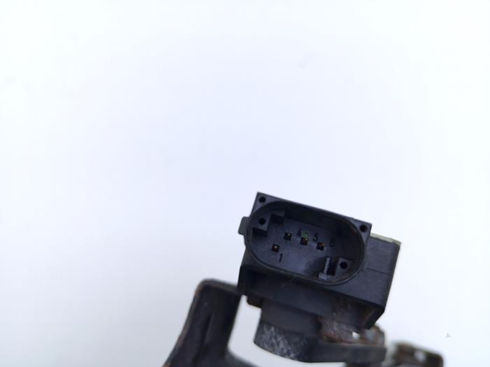 Sensor (overige) van een Volkswagen Phaeton (3D) 3.2 V6 30V 2003