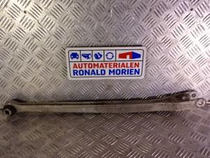 Gebruikte Draagarm links-achter Porsche Cayman Prijs € 69,00 Margeregeling aangeboden door Automaterialen Ronald Morien B.V.