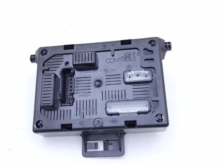 Gebruikte Bodycontrol Module Renault Modus/Grand Modus (JP) 1.5 dCi 85 Prijs € 75,00 Margeregeling aangeboden door Automaterialen Ronald Morien B.V.