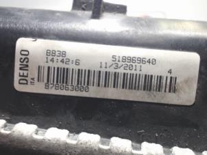 Radiateur van een Fiat Bravo (198A) 1.6 D Multijet 90 2011