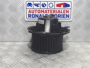 Gebruikte Chaufage Ventilatiemotor Volkswagen Golf V Variant (1K5) 1.9 TDI Prijs € 15,00 Margeregeling aangeboden door Automaterialen Ronald Morien B.V.