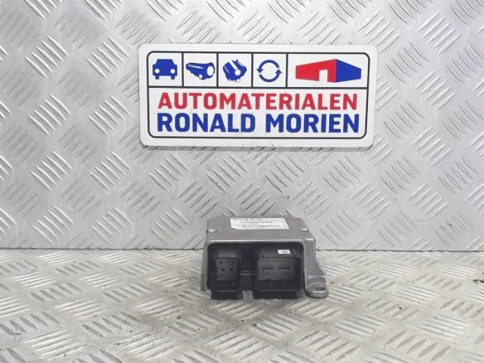 Gebruikte Module Airbag Volvo V40 (MV) 1.6 D2 Prijs € 25,00 Margeregeling aangeboden door Automaterialen Ronald Morien B.V.