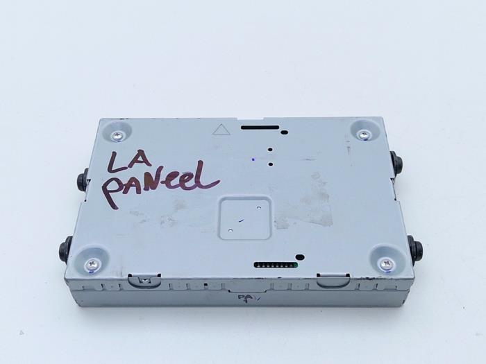 Gebruikte Radio module Volvo V40 (MV) 1.6 D2 Prijs € 49,00 Margeregeling aangeboden door Automaterialen Ronald Morien B.V.