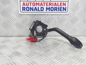 Gebruikte Schakelaar Ruitenwisser Volkswagen Lupo (6X1) 1.0 MPi 50 Prijs € 15,00 Margeregeling aangeboden door Automaterialen Ronald Morien B.V.