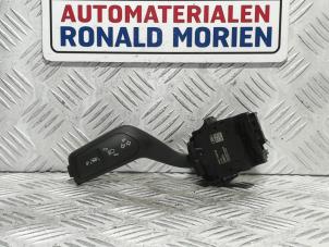 Gebruikte Pinker Schakelaar Ford Fiesta 7 Prijs € 19,00 Margeregeling aangeboden door Automaterialen Ronald Morien B.V.