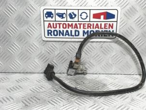 Gebruikte Accupool Mercedes Sprinter 3t (906.61) 210 CDI 16V Prijs € 20,65 Margeregeling aangeboden door Automaterialen Ronald Morien B.V.